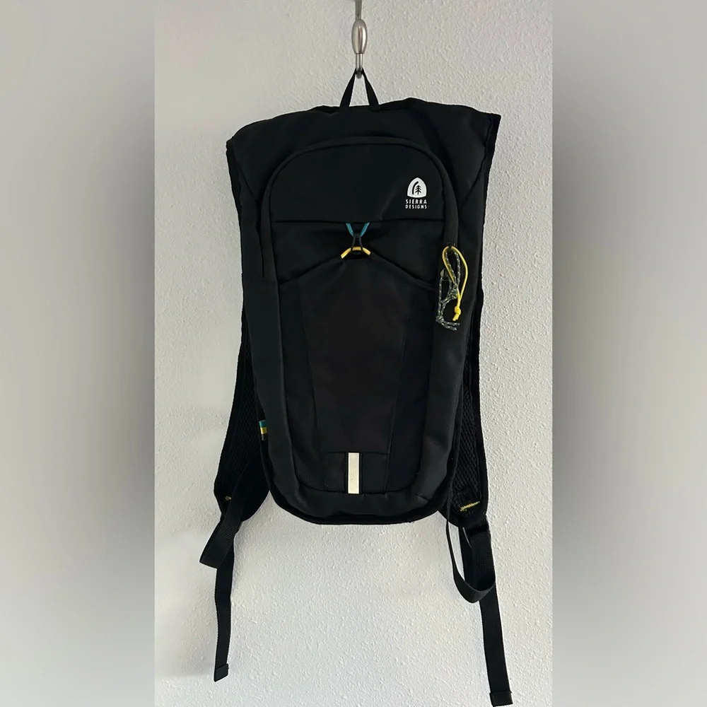 Sierra Designs Black Hydration Backpack